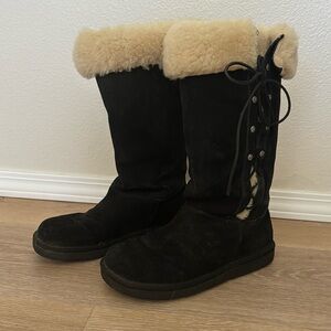 UGG Black Leather lace up booots size 9